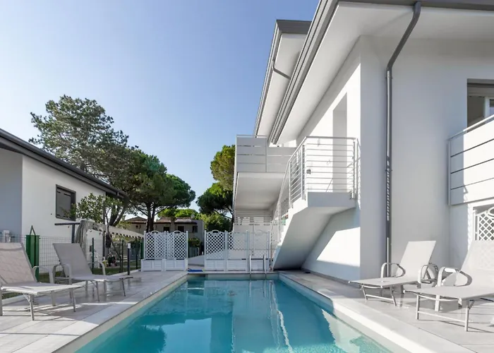 Modern With Shared Pool Appartement Bibione