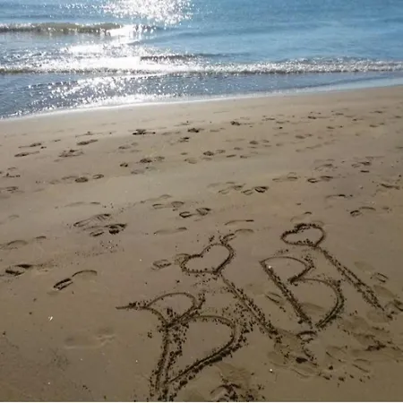 Modern With Shared Pool *